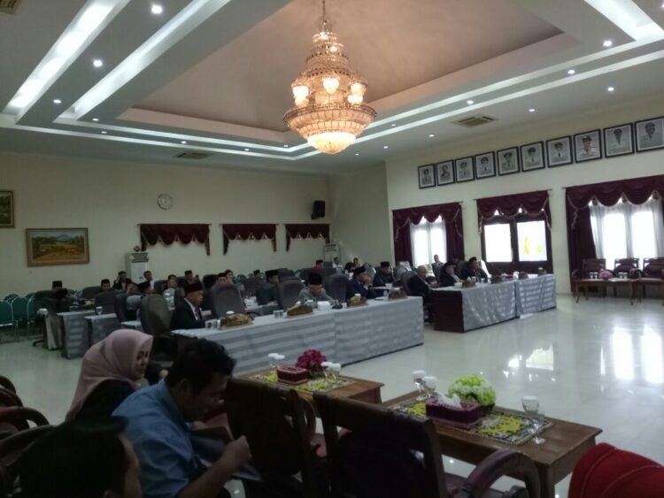 DPRD Samarinda Setujui Raperda Pertanggungjawaban APBD Tahun Anggaran 2016