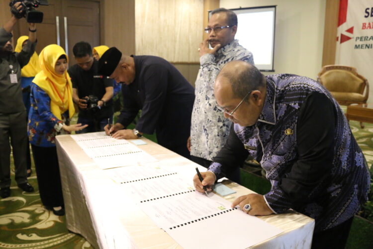Bupati Tandatangani MoU Penerapan Hasil Litbang