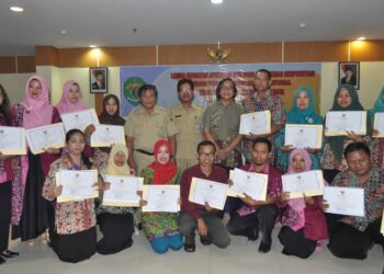 Kadisdik Bontang Beri Apresiasi Terhadap Guru Berprestasi