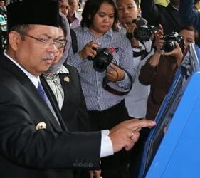 Tingkatkan Mutu Pendidikan, Bupati Launching e-Learning