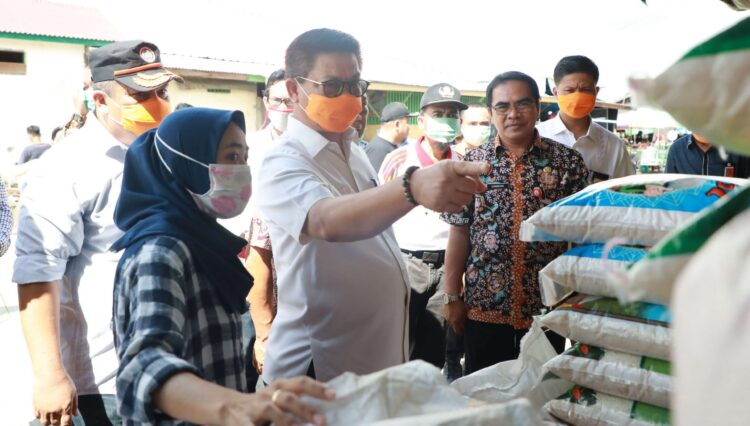 56 Ton Daging Beku Cukup sampai Idul Fitri
