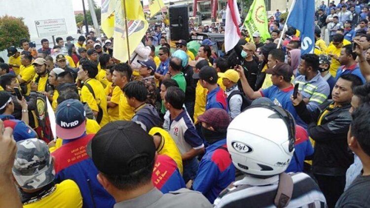 Akibat Covid-19, 9.553 Pekerja Dirumahkan dan di-PHK , Solusi Pemprov Kaltim?
