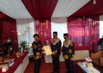 Andi Harun – Rusmadi Wongso Pendaftar Pertama, Paket Kepemimpinan Visioner, Inovatif dan Berani Berubah