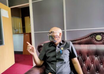 Komisi I Apresiasi Langkah Disdikbud Bagikan LKS Gratis untuk 15.300 Pelajar di Bontang