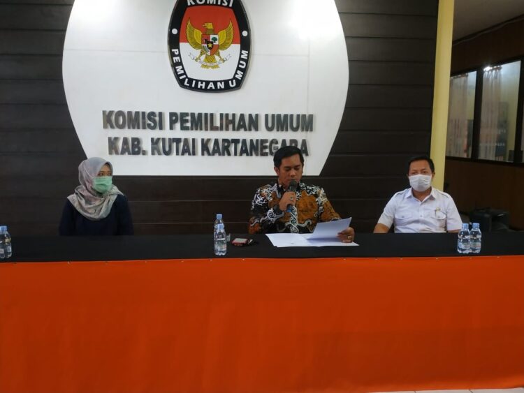 Gelar Press Release, KPU Kukar Sampaikan Hasil Klarifikasi Dugaan Pelanggaran Paslon Tunggal