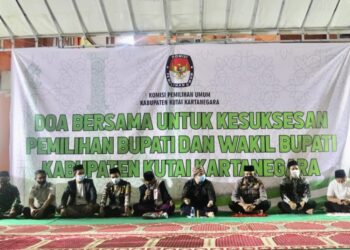 KPU Kukar Doa Bersama untuk Kesuksesan Pemilihan Bupati dan Wakil Bupati