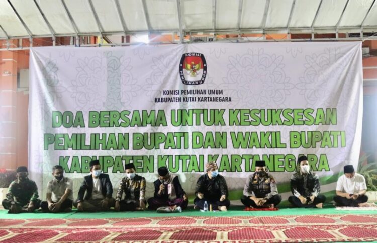 KPU Kukar Doa Bersama untuk Kesuksesan Pemilihan Bupati dan Wakil Bupati