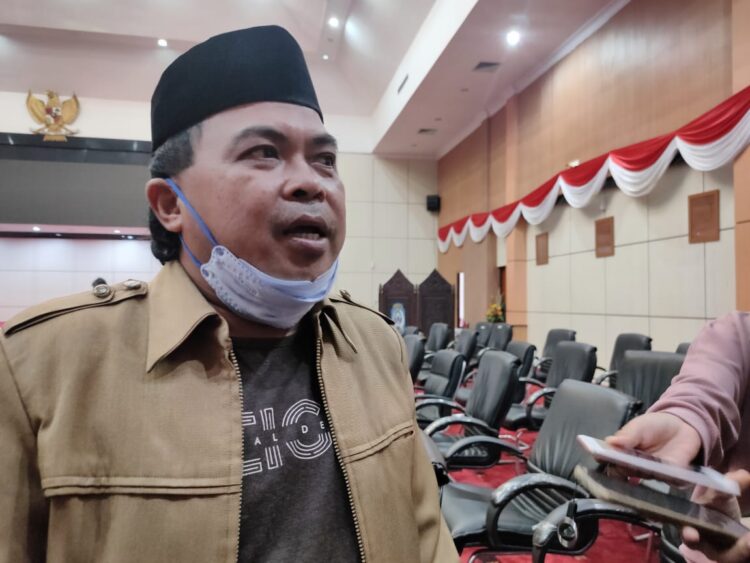 Wakil DPRD Bontang Berikan Beberapa Opsi Untung Kebutuhan Air Bersih Di Kampung Melahing