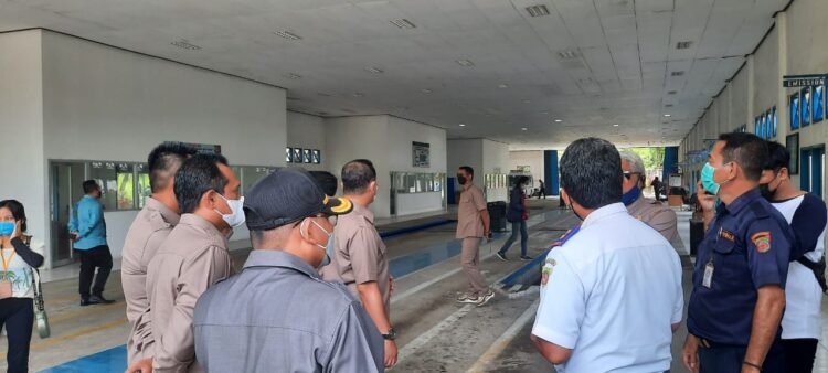 Pantau Uji Kir di Kantor Dishub Samarinda, Angkasa Jaya Djoerani Sebut Salah Satu Terbaik di Kaltim