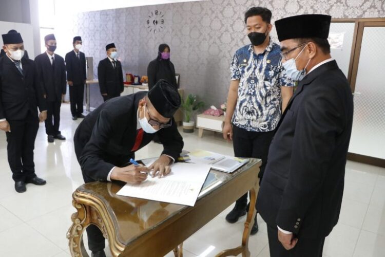 Terkait JFT, Sekda Ingatkan PNS Kaltara Berikan Layanan Maksimal Kepada Warga