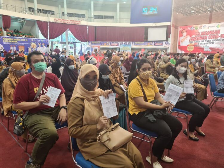 Usai Vaksin COVID-19, Guru di Balikpapan Demam 9 Hari Lalu Meninggal