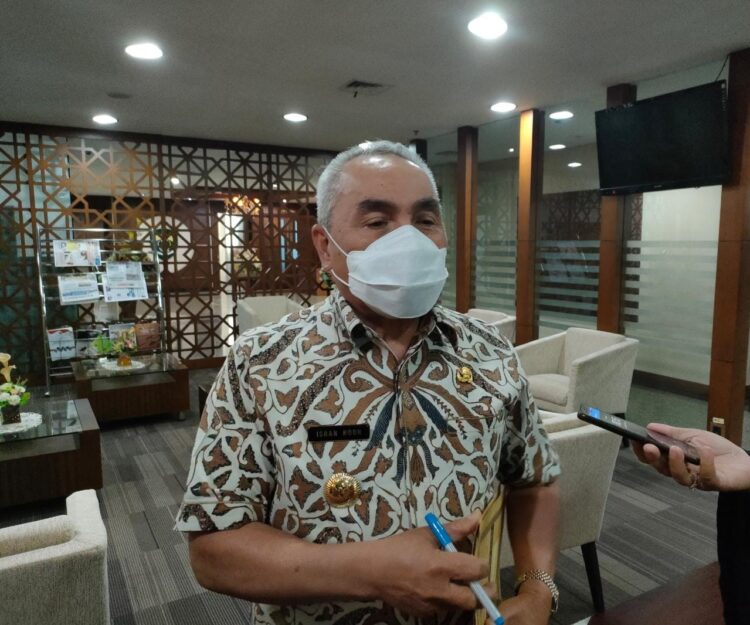 Isran Noor Tegaskan Tidak Ada Pelayanan Khusus Pada Masyarakat Adat Soal Vaksinasi