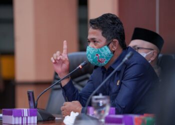 Belum Ada Listrik, Amir Minta PLN Segera Aliri Listrik Di Wilayah Ini