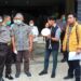 Puluhan mahasiswa Unmul melakukan aksi Dari siang-malam terkait Pemira BEM KM UNMUL 2021-2022 yang tidak independen