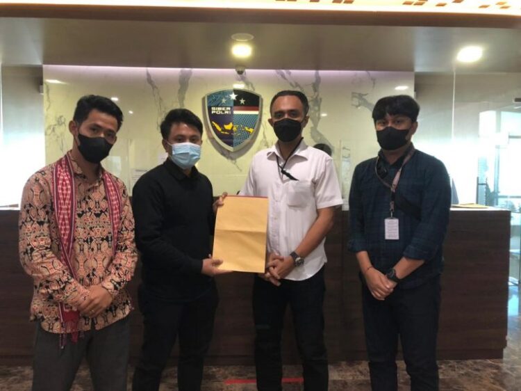 Tiga Pemuda Asal Kalimantan Laporkan Edy Mulyadi ke Bareskrim Polri – Infobenua.id