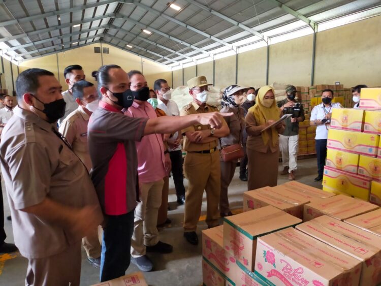 Sidak Minya Goreng, Komisi II DPRD Samarinda Pastikan Aman Sampai Ramadan