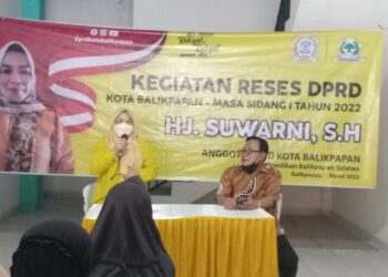 Reses Hj Suwarni,Warga Minta Pantai Seraya Di Kelola Dengan Profesional