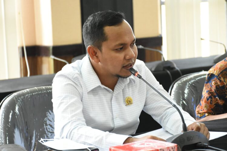 DPRD Sebut Kondisi Saling Lapor Lunturkan Budaya Persatuan Warga SAMARINDA – Anggota Komisi I DPRD